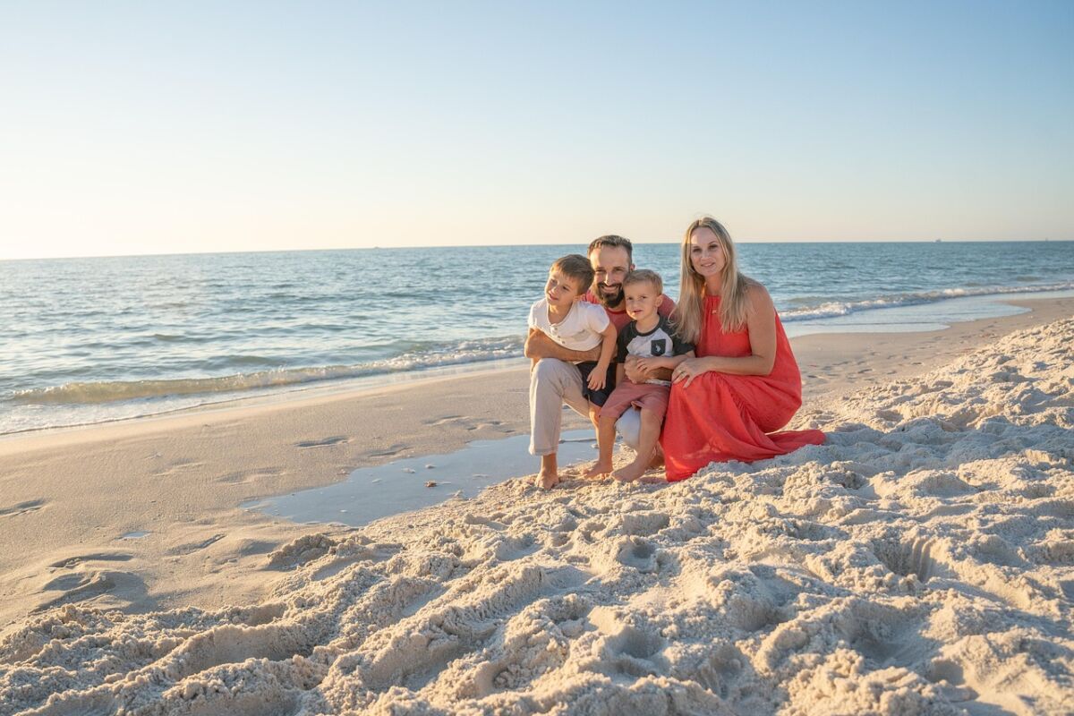 Zima za oknem, a wakacje w myślach – zaplanuj rodzinne lato nad morzem już dziś